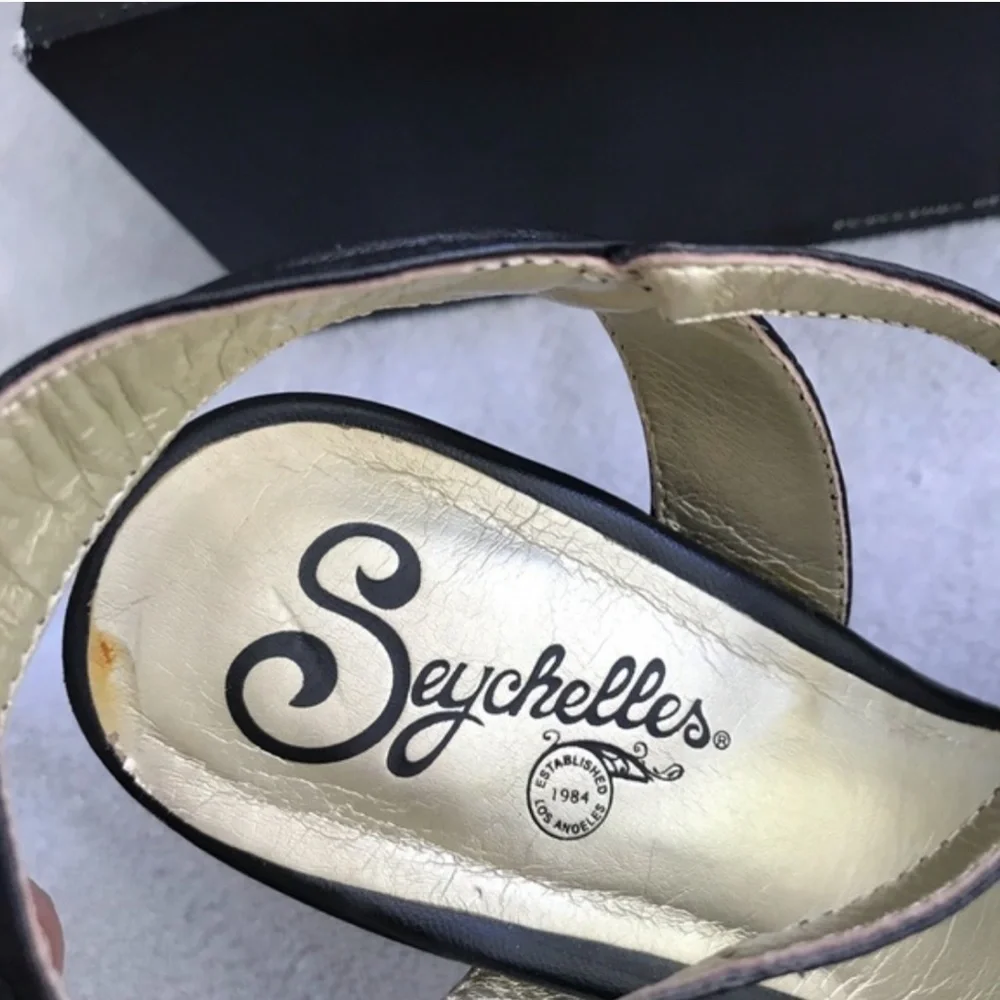 Seychelles Leather Sandals  5 inch Heels Size 8.5 Black Platform High Heel New
